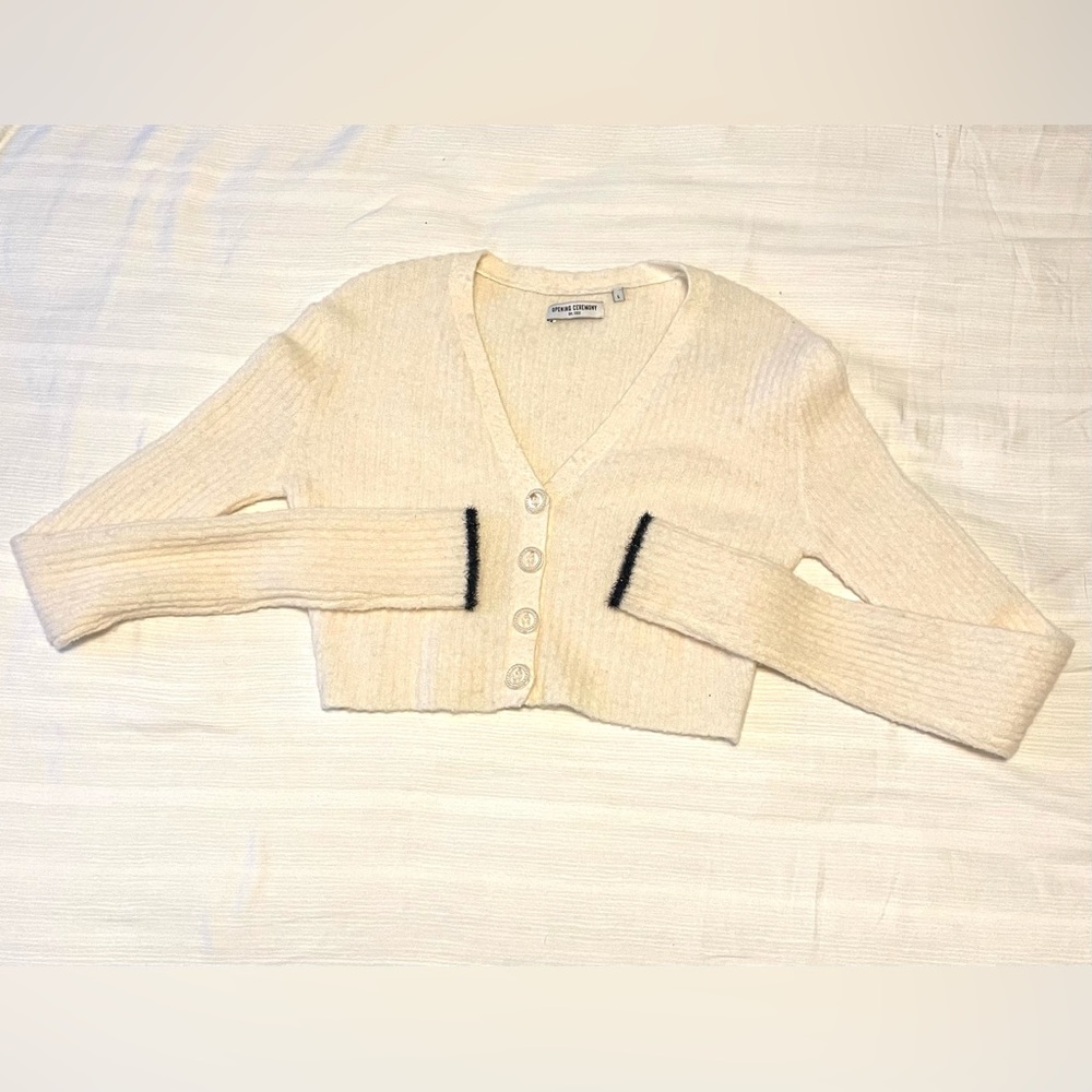 Cropped ribbed ivory cardigan